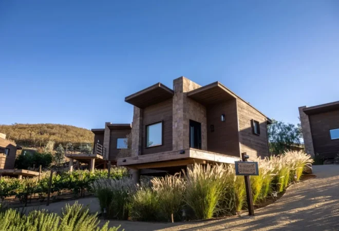 Spacious Queen Room at O2 Resort Valle de Guadalupe with premium amenities